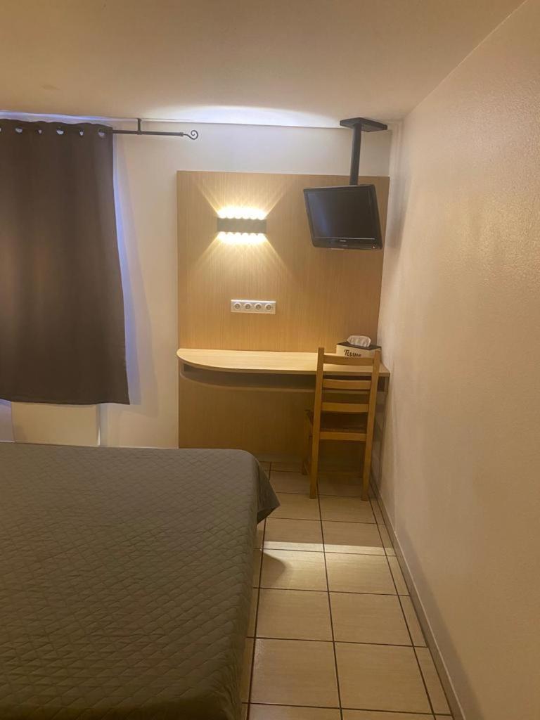 Confort Hotel Montgeron Kültér fotó